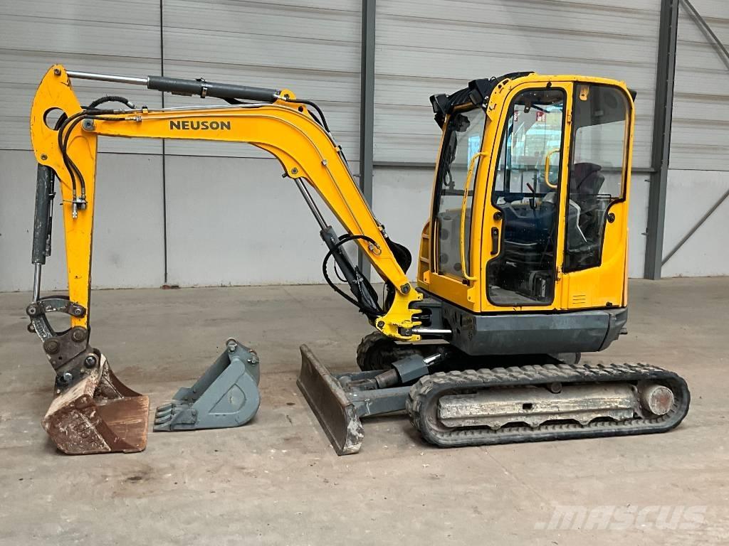 Neuson EZ 38 Mini bagri <7t