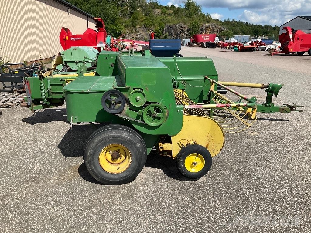 John Deere 440 Balirke (kvadratne bale)