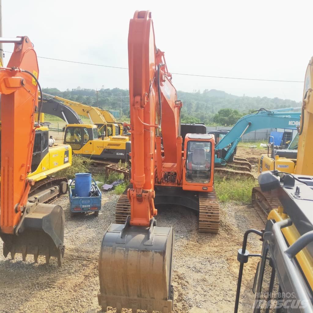 Doosan DX 300 LC Bagri goseničarji