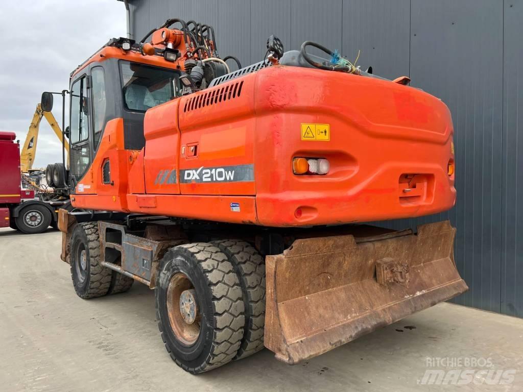 Doosan DX210W Bagri na kolesih