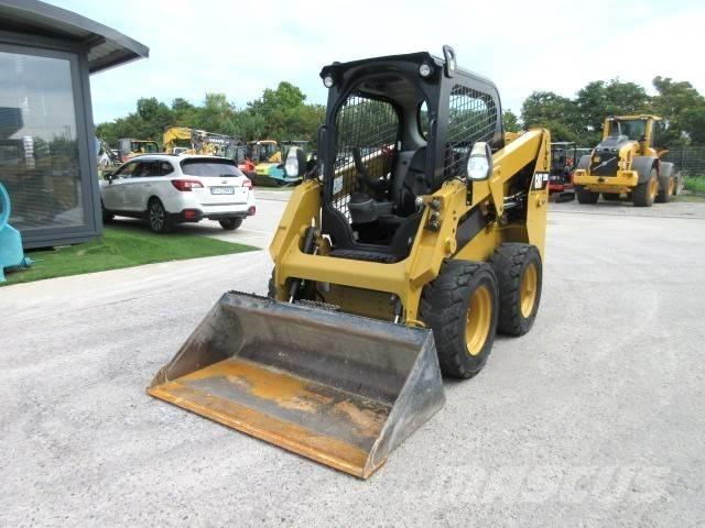 CAT 226 D Skid steer mini nakladalci