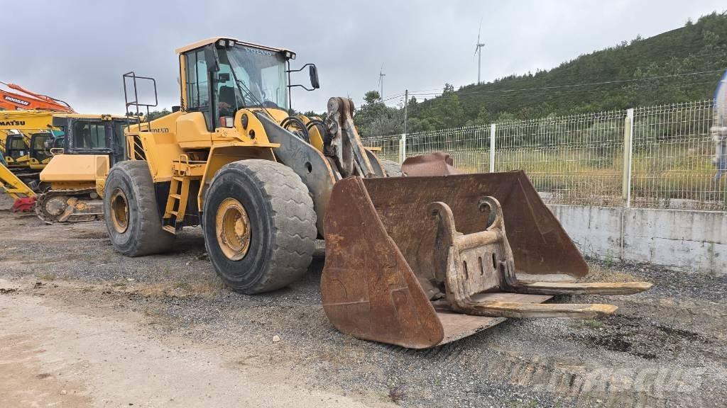 Volvo L 220 F Kolesni nakladalci