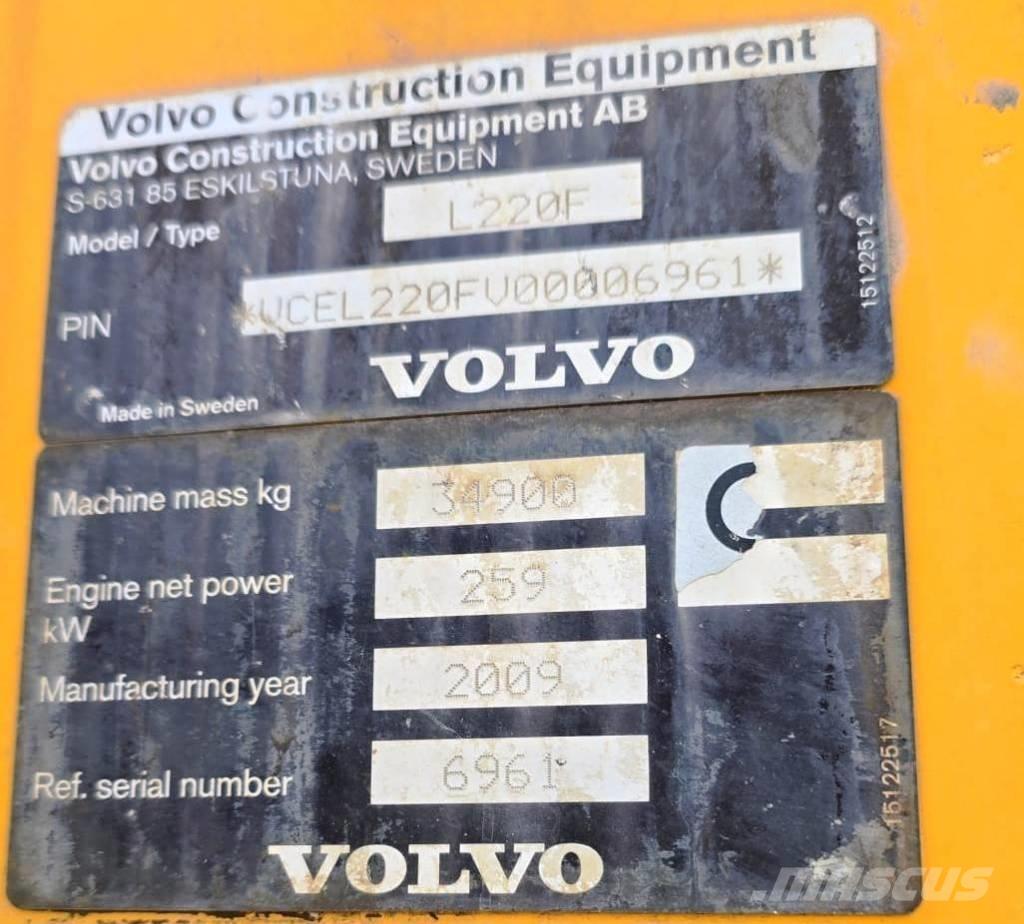 Volvo L 220 F Kolesni nakladalci