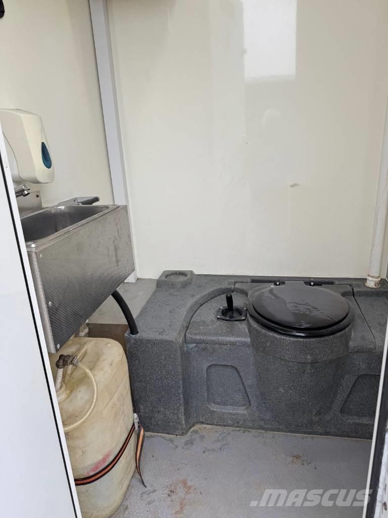  AJC WELFARE Bivalni kontejnerji