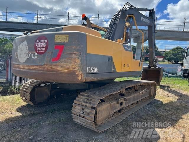 Volvo EC 220 DL Bagri goseničarji