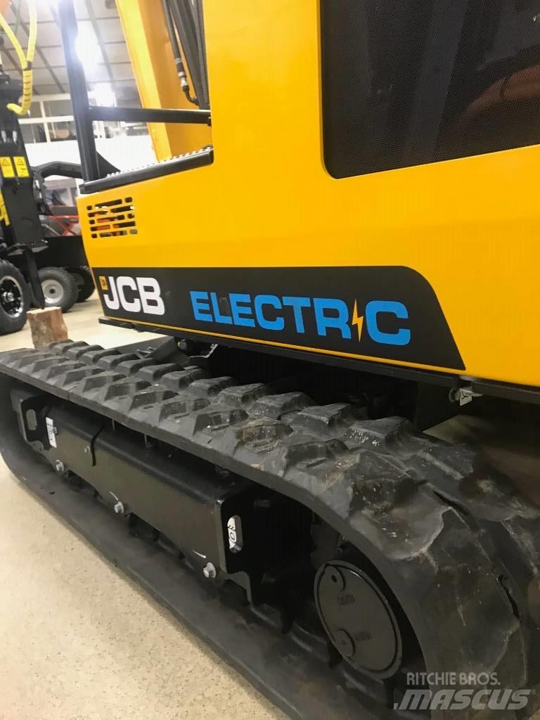 JCB 19C E-Tech Mini bagri <7t