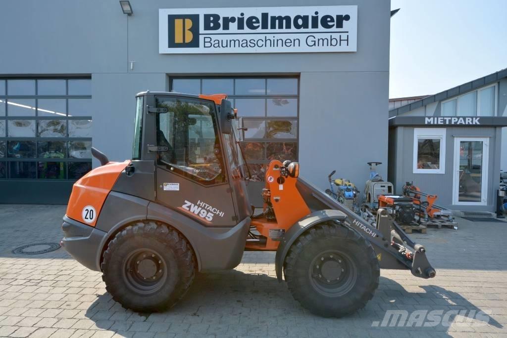 Hitachi ZW 95-6 C Kolesni nakladalci