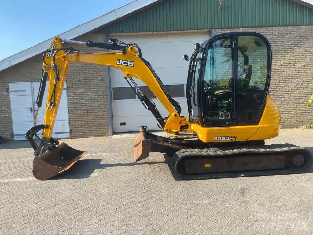 JCB 8050 Mini bagri <7t