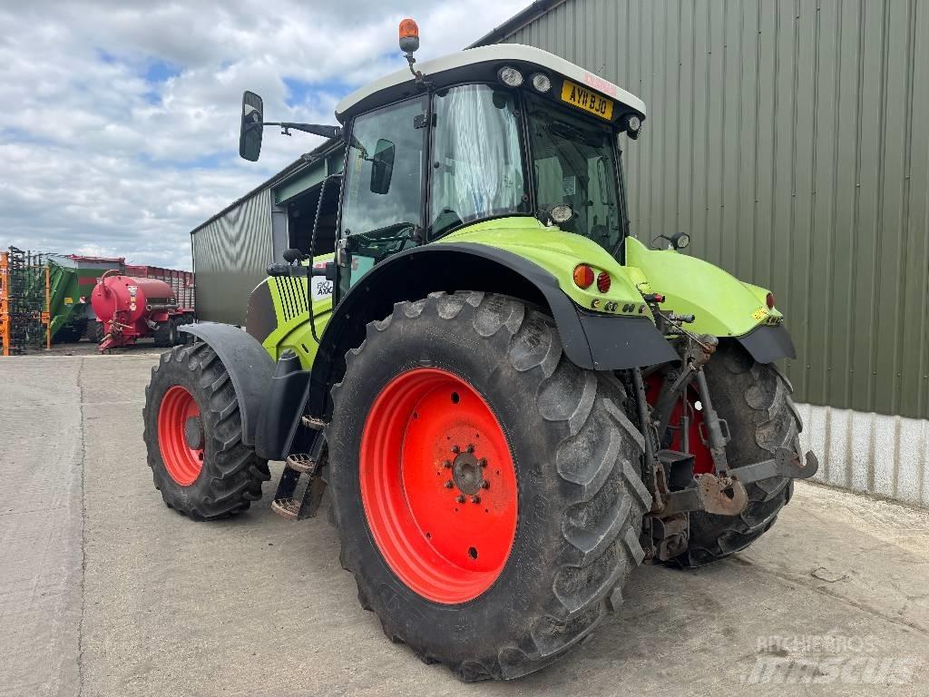 CLAAS Axion 810 Traktorji