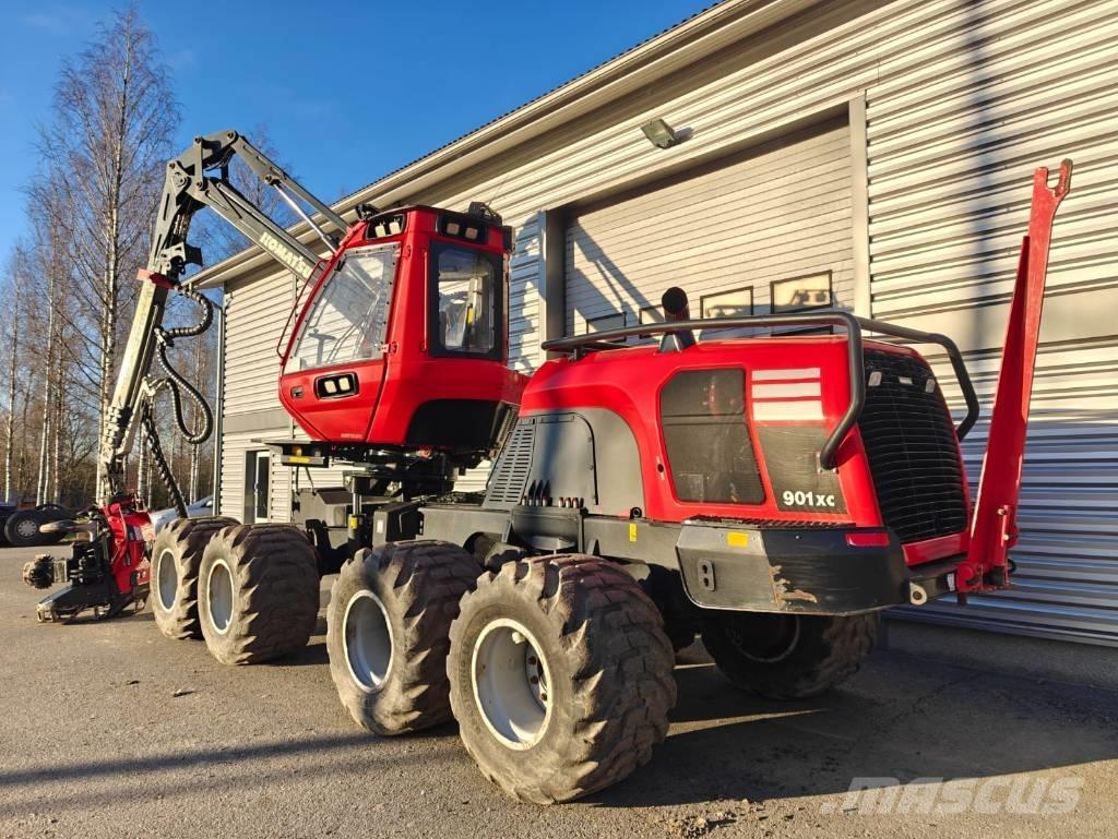 Komatsu 901 XC Harvesterji