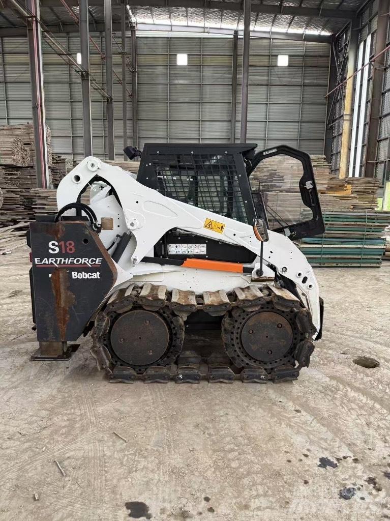 Bobcat S 18 Skid steer mini nakladalci