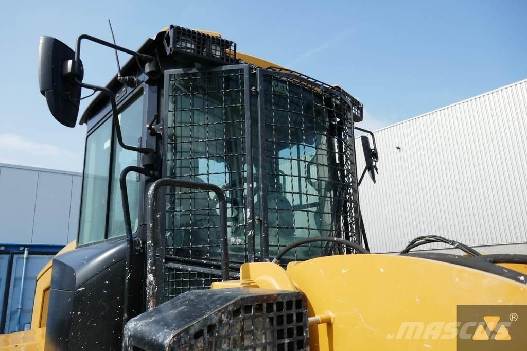 CAT Cab guards Kabine in notranjost