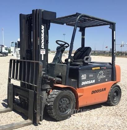 Doosan B40 X-5 Električni viličarji