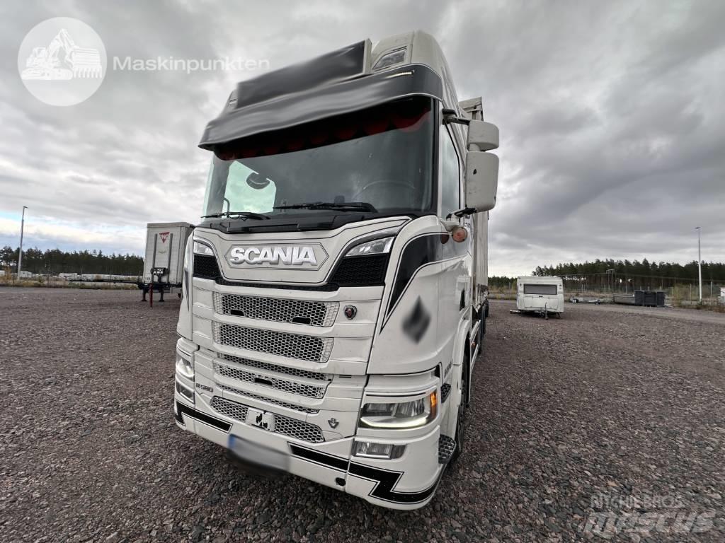 Scania R 580 Kontejnerski tovornjaki