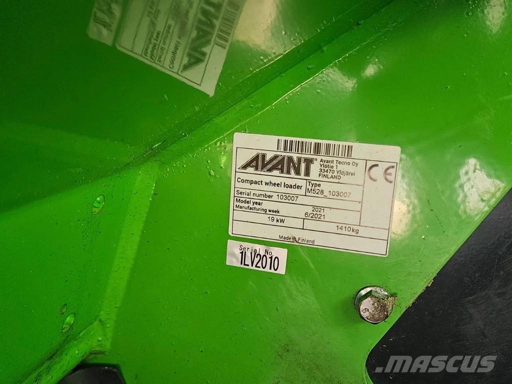 Avant 528 Mini nakladalci