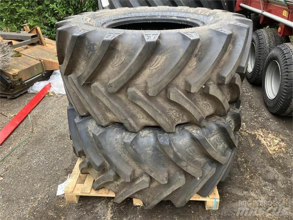 BKT 600/65R28 Gume, kolesa in platišča