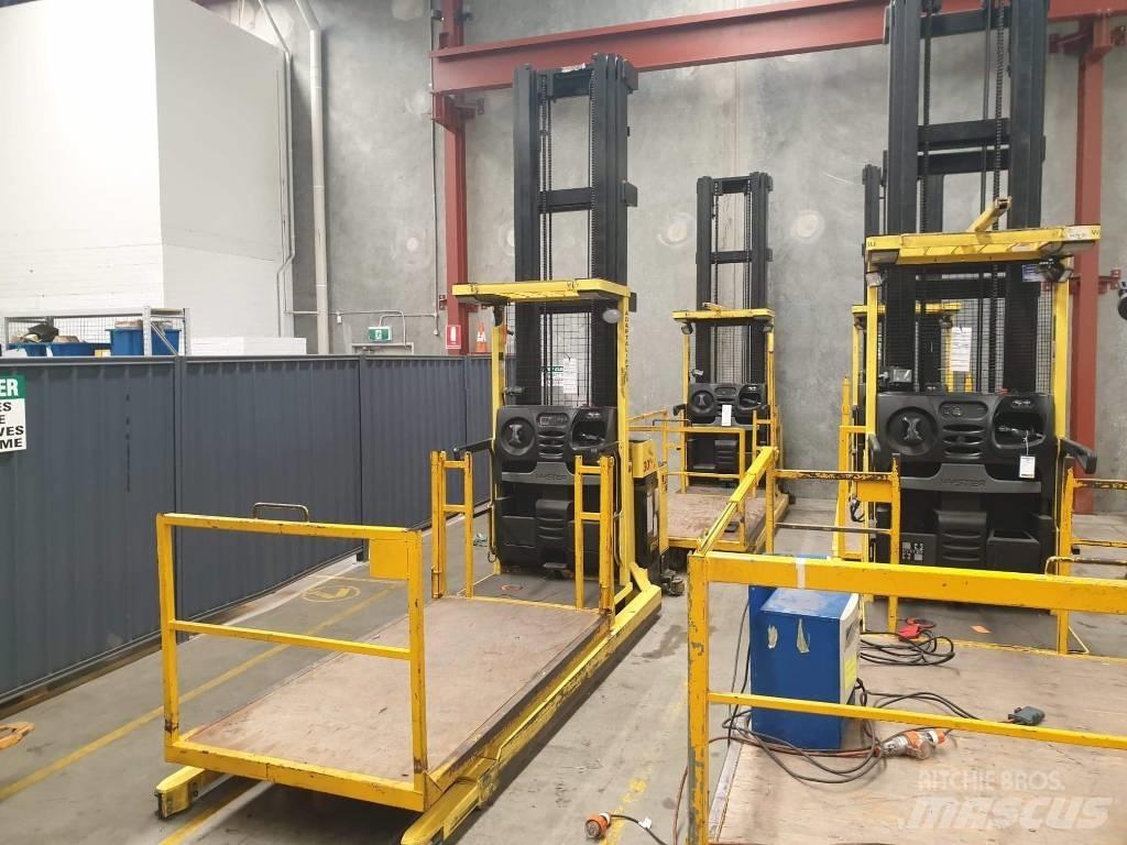 Hyster R30XMF3 Visokodvižni komisionirni viličar