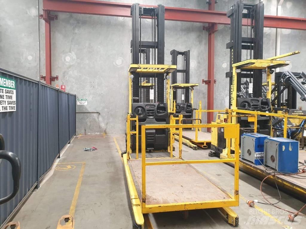 Hyster R30XMF3 Visokodvižni komisionirni viličar