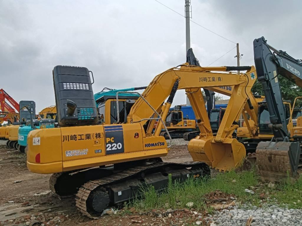 Komatsu PC 220-8 Bagri goseničarji