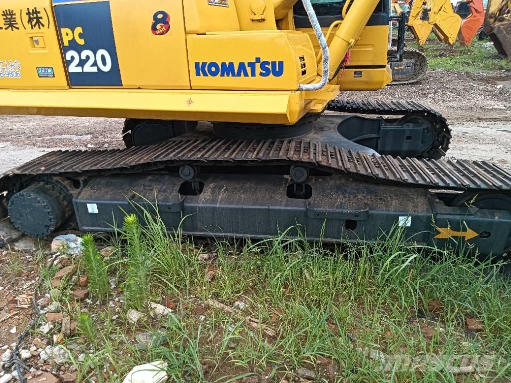 Komatsu PC 220-8 Bagri goseničarji
