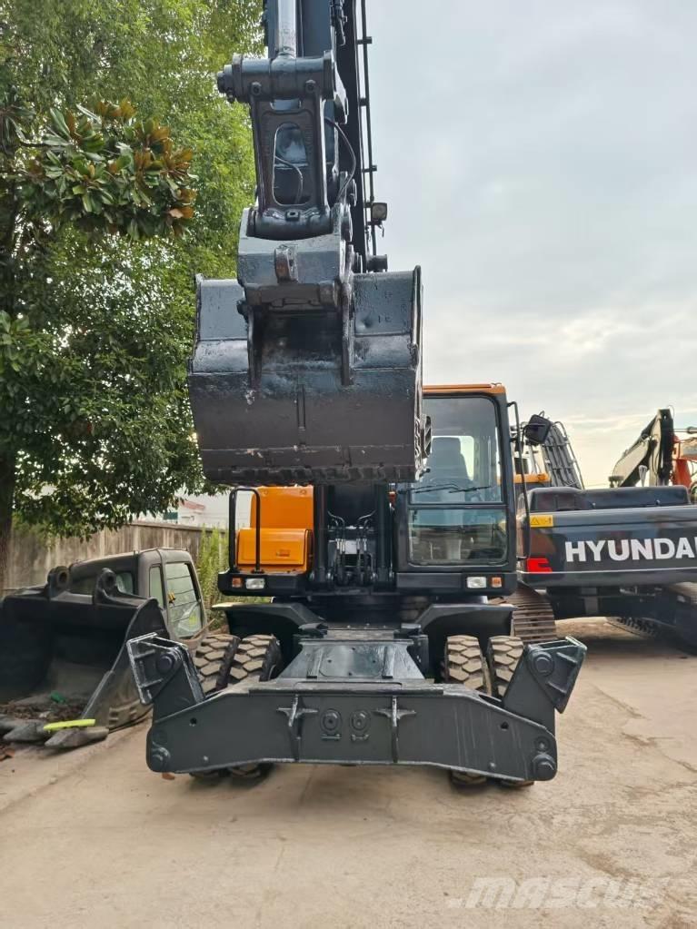 Hyundai R210w-9 Bagri na kolesih