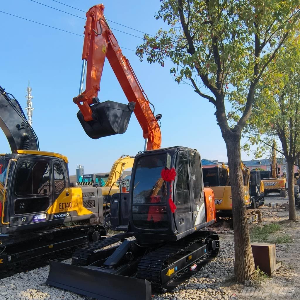 Hitachi ZX 70 Mini bagri <7t