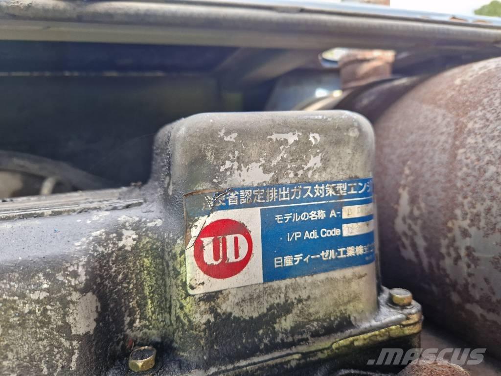 Takeuchi TB070w Bagri na kolesih