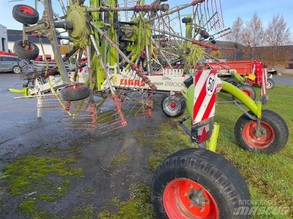 CLAAS Liner 2800 Obračalniki in zgrabljalniki