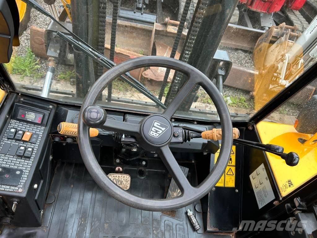 JCB 926 Terenski viličar