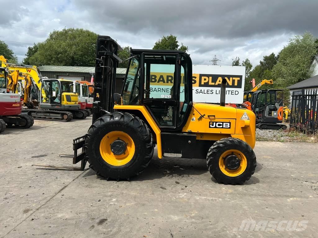JCB 926 Terenski viličar