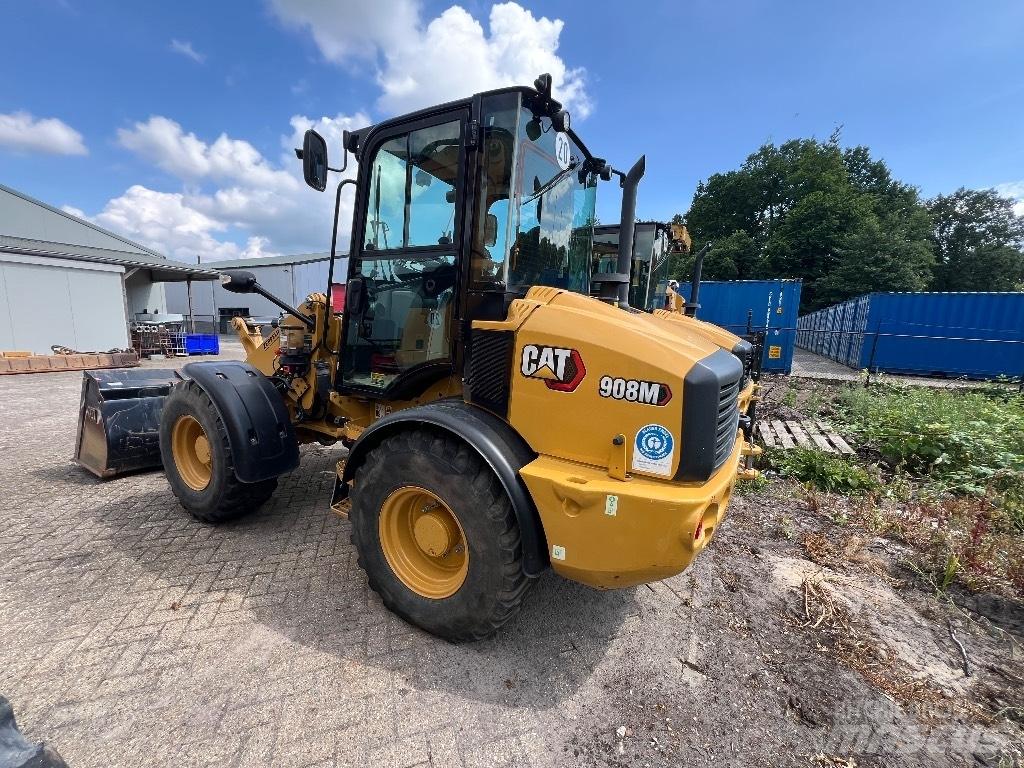 CAT 908M - 908 M Kolesni nakladalci