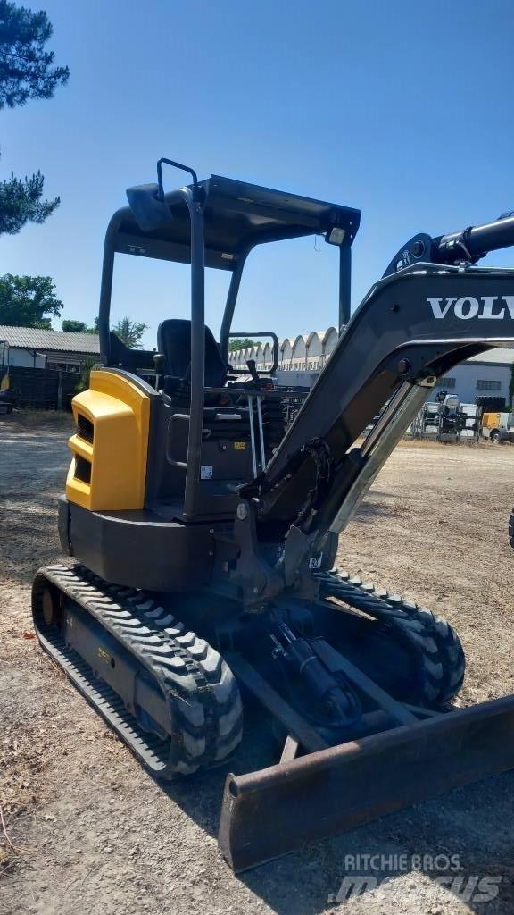 Volvo EC 27 D Mini bagri <7t