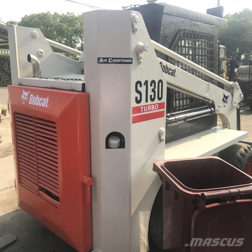 Bobcat S130 Skid steer mini nakladalci