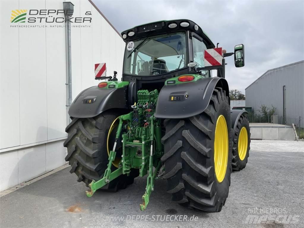 John Deere 6230R Traktorji