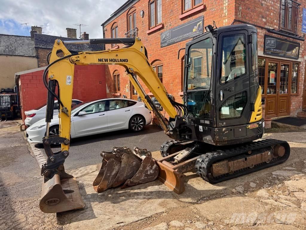 New Holland E26C Mini bagri <7t