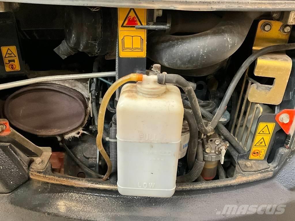 Kubota U 27-4 Mini bagri <7t