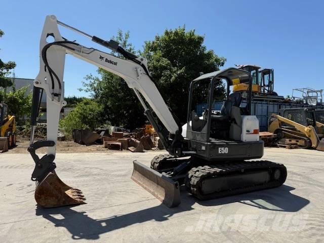 Bobcat E 50 Mini bagri <7t