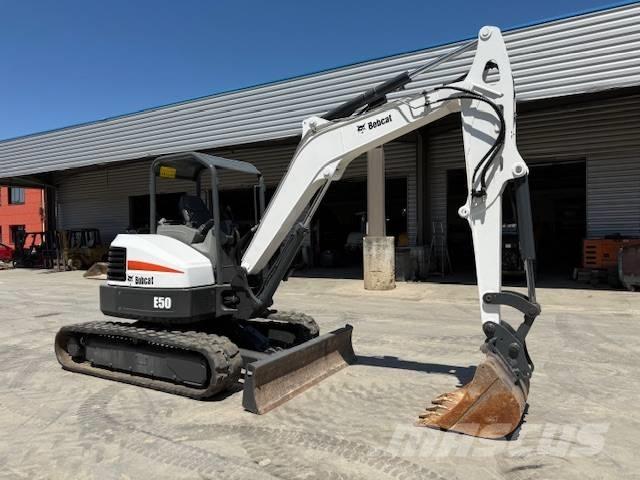 Bobcat E 50 Mini bagri <7t