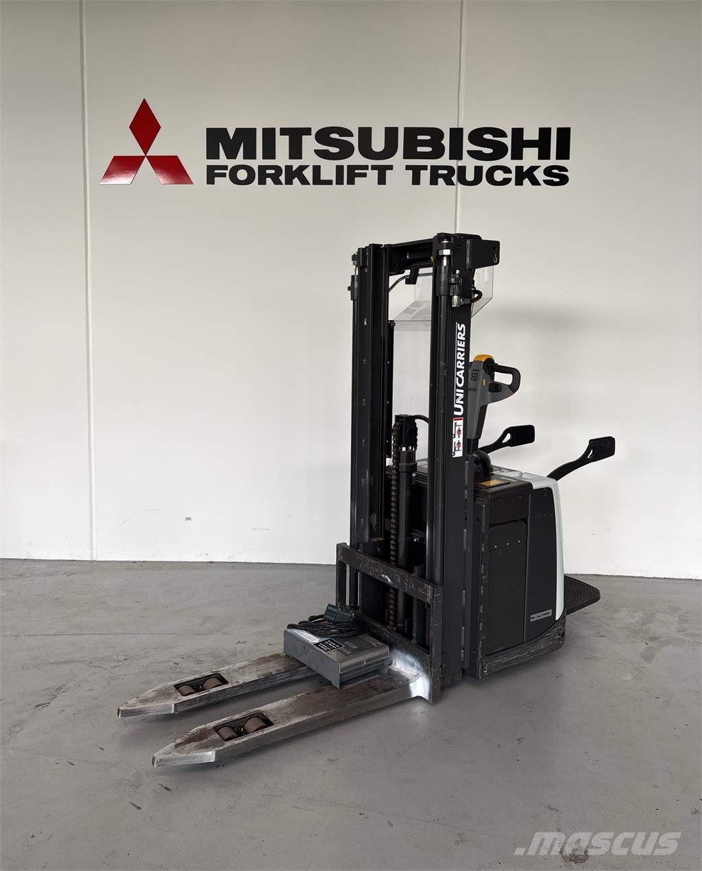 Atlet PSP160 Samopogonski ročni viličarji