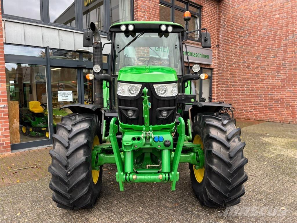 John Deere 6105M Traktorji
