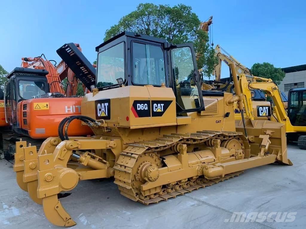 CAT D 6 G Buldožerji goseničarji