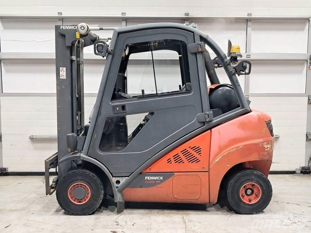 Linde H25T-02 Plinski viličarji