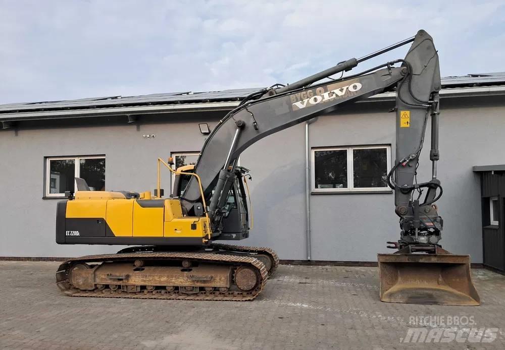Volvo EC 220 DL Bagri goseničarji