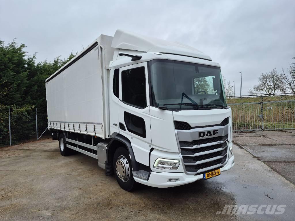DAF XD 370 Tovornjaki s ponjavo