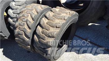 Bobcat Pneus 10-16.5 Gume, kolesa in platišča