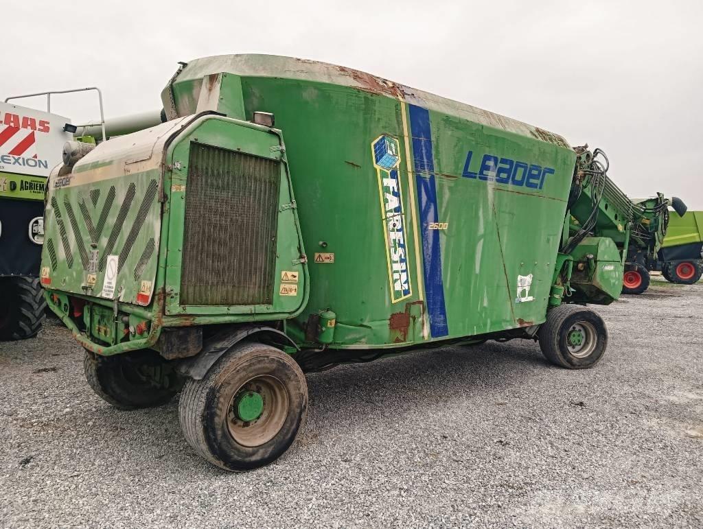 Faresin LEADER 2600 Mešalne hranilnice