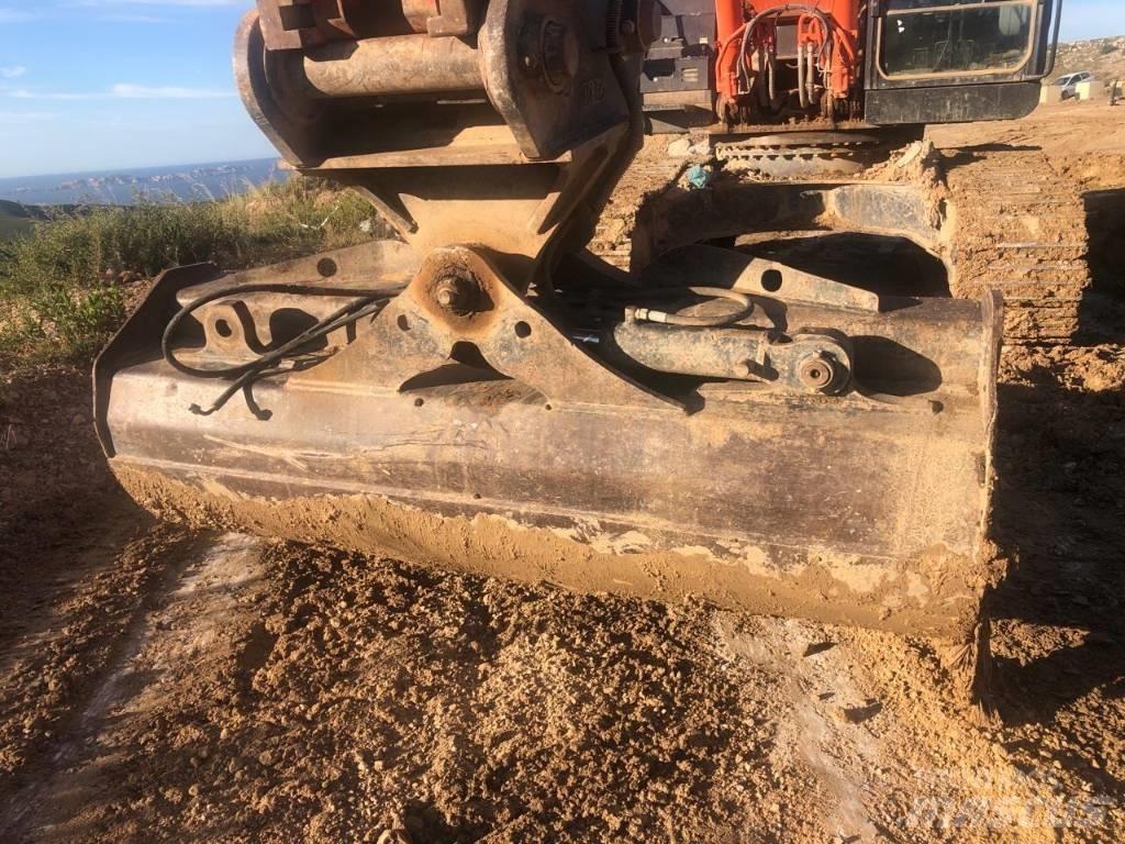 Hitachi ZX350LCN-6 Bagri goseničarji