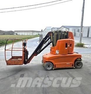 JLG T1210 Druga dvigala in dvižne ploščadi