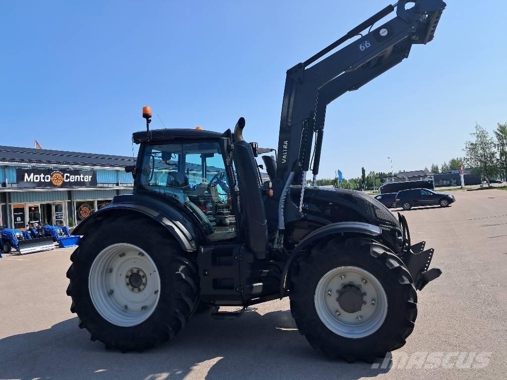Valtra T174E Versu Traktorji