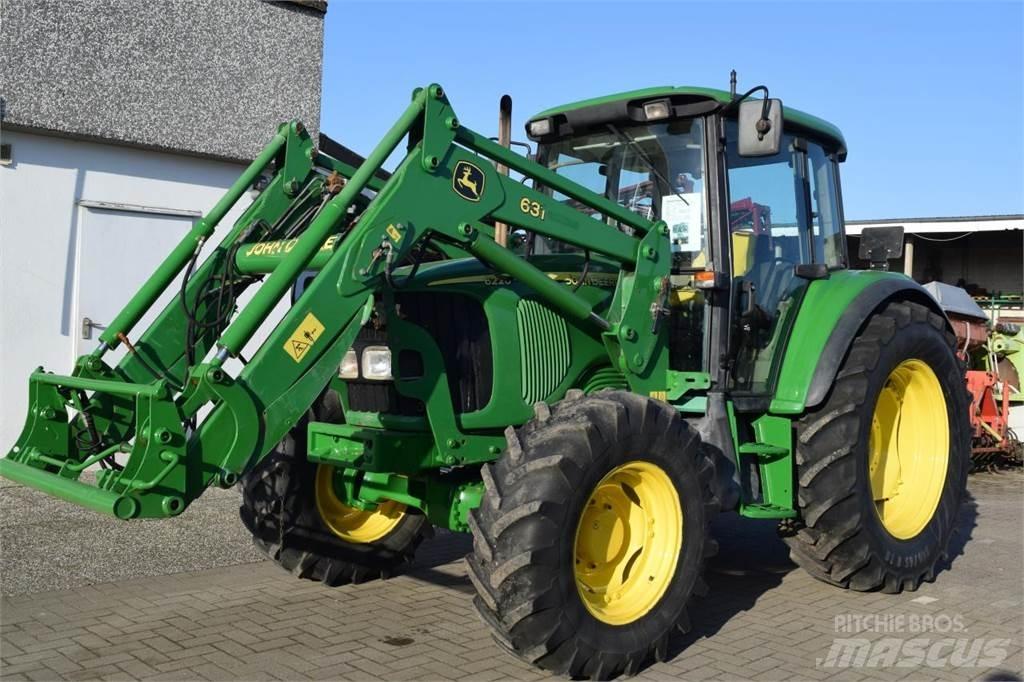 John Deere 6220 Traktorji